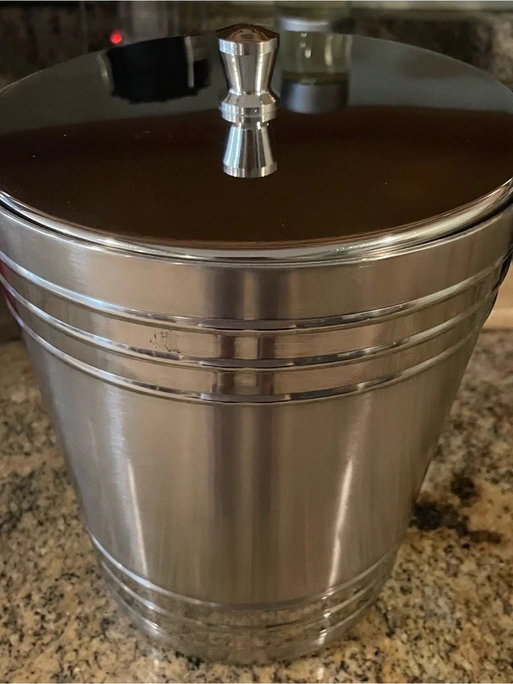 NWOT Oggi Ice Bucket